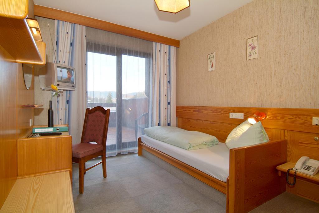 Hotel Alpina Regina Biberwier Habitación foto